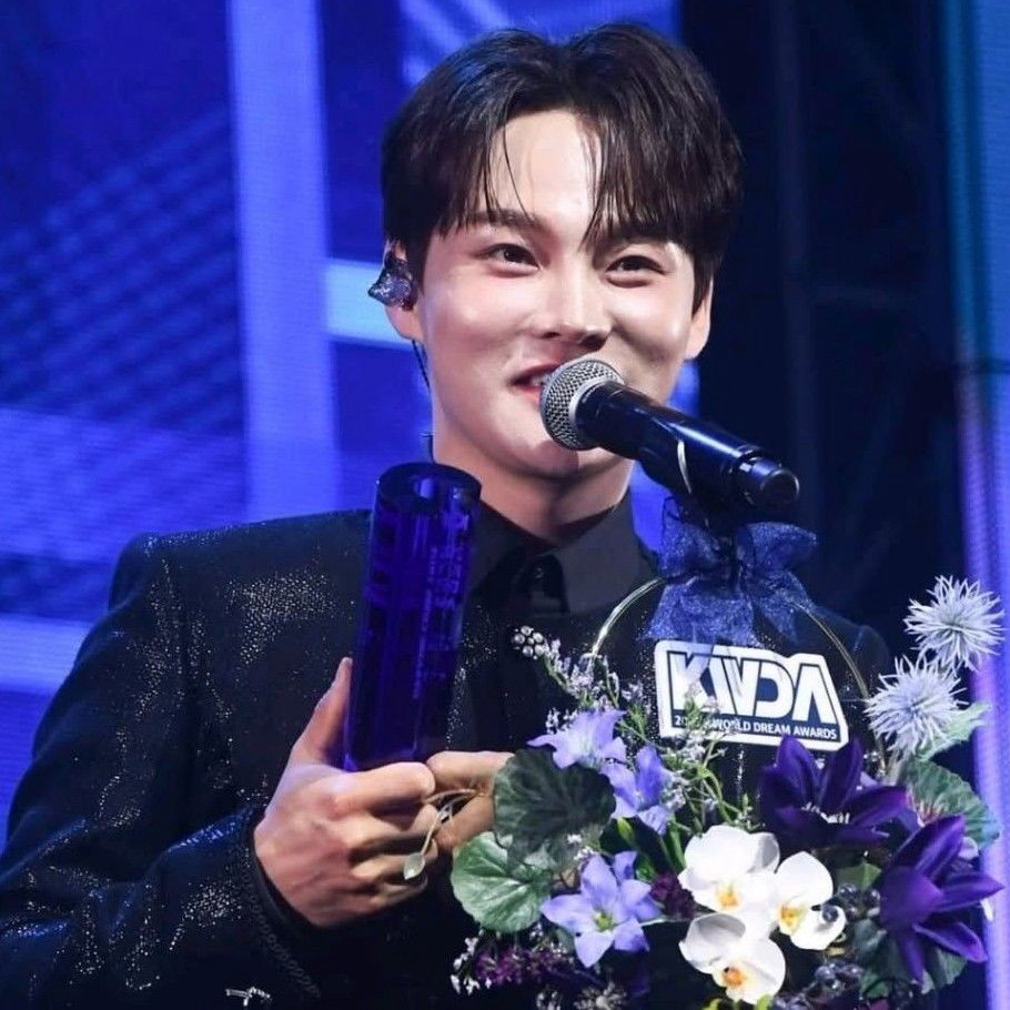 박서진의 최신 사진