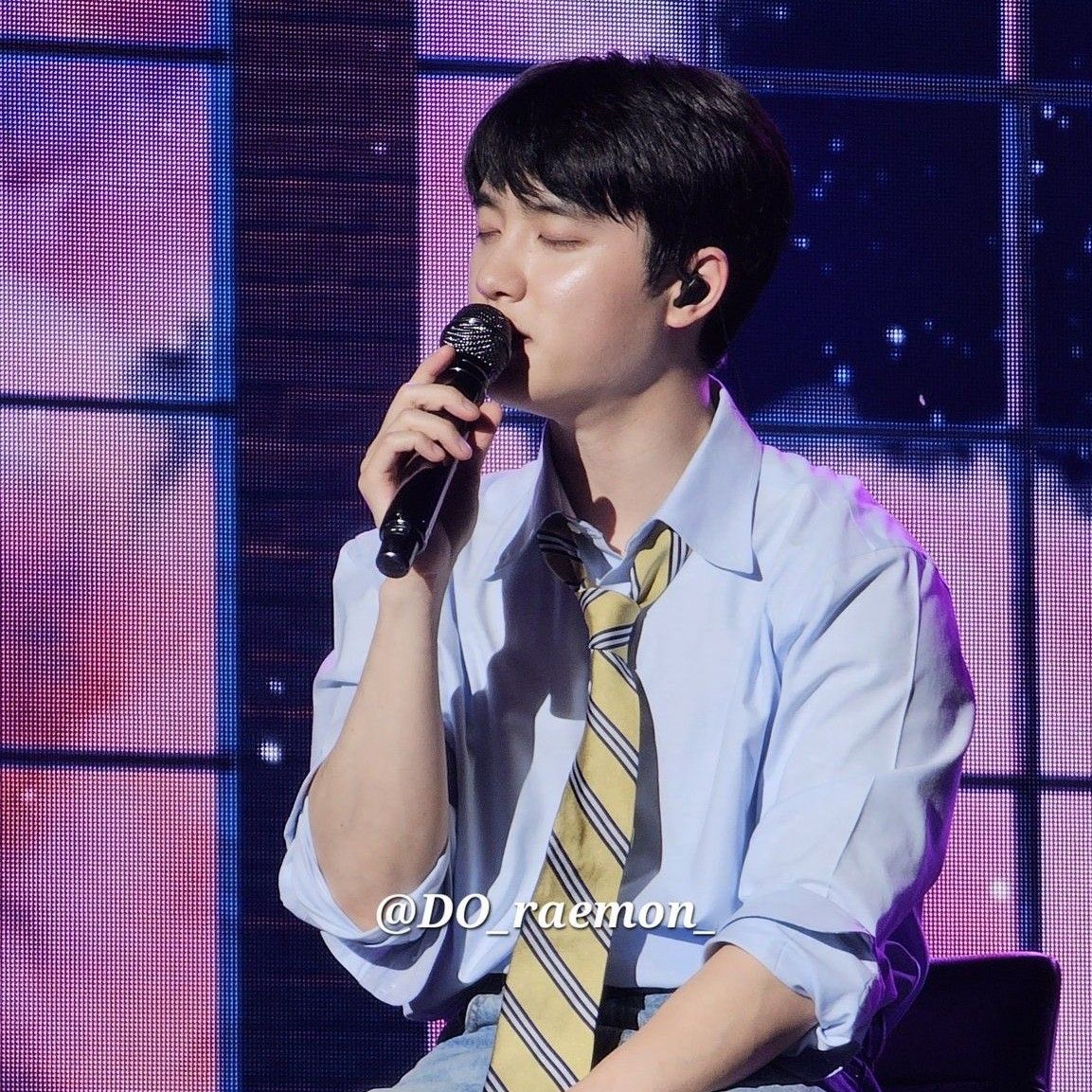 도경수 (디오)의 비하인드 컷