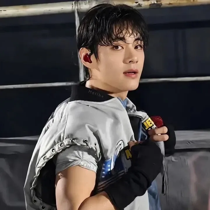 Behind-the-scenes cut of Kim Taehyung (V)
