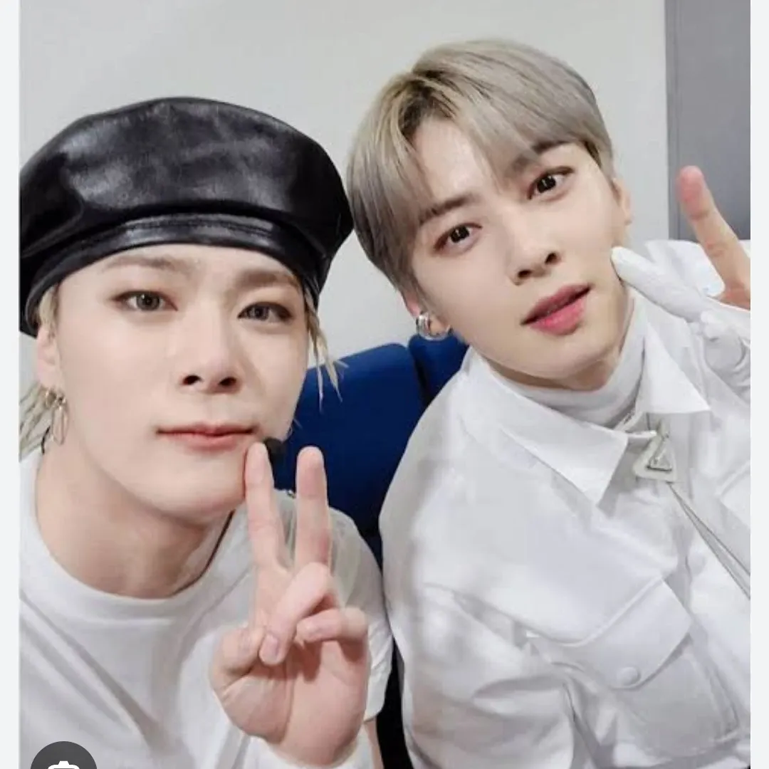 A moment captured by a fan of Cha Eunwoo