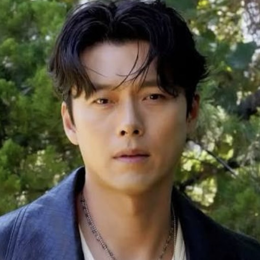 Momen yang diabadikan oleh penggemar Hyun Bin