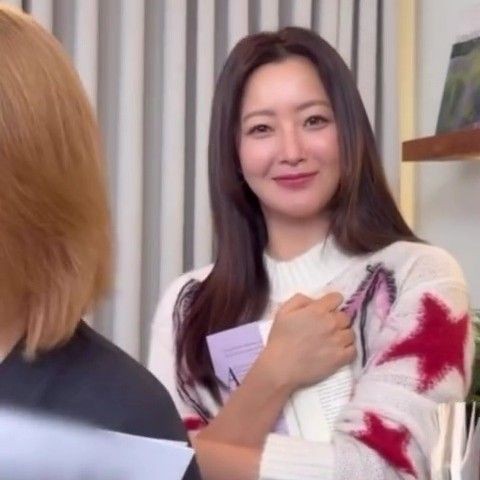 Today’s standout profile photo of Kim Heesun on Choeaedol Celeb