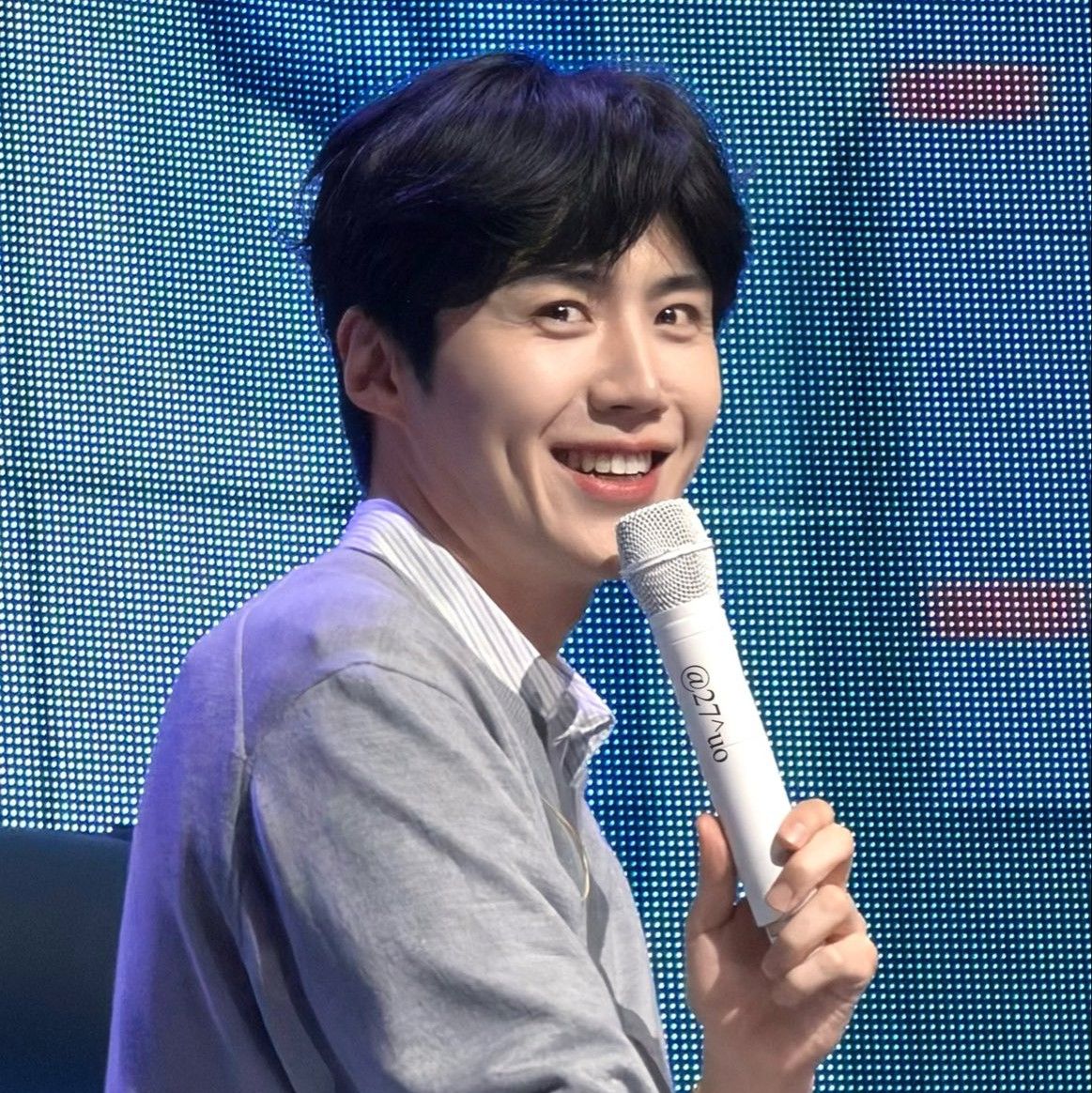 Behind-the-scenes cut of Kim Seonho