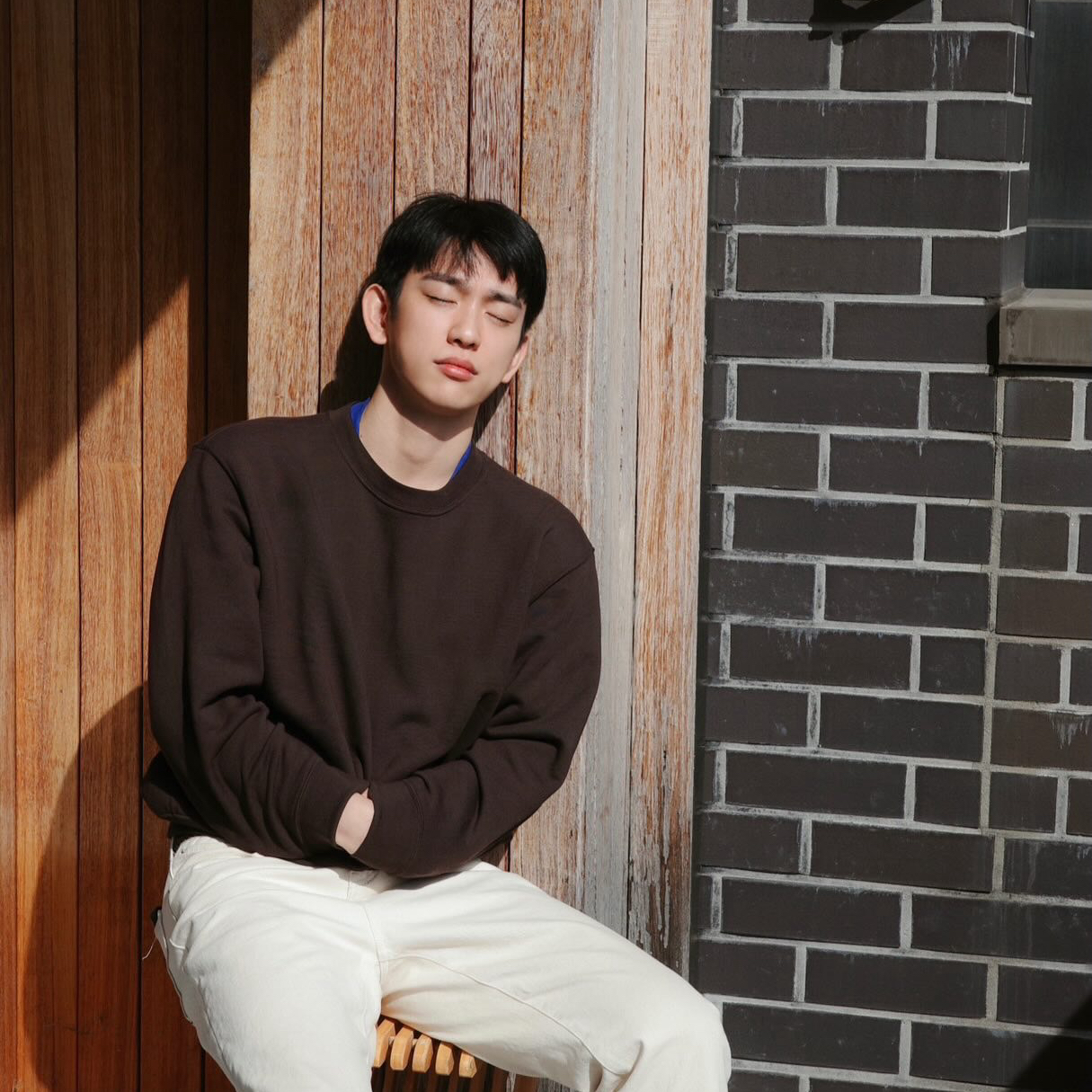 Foto terbaru dari Park Jinyoung