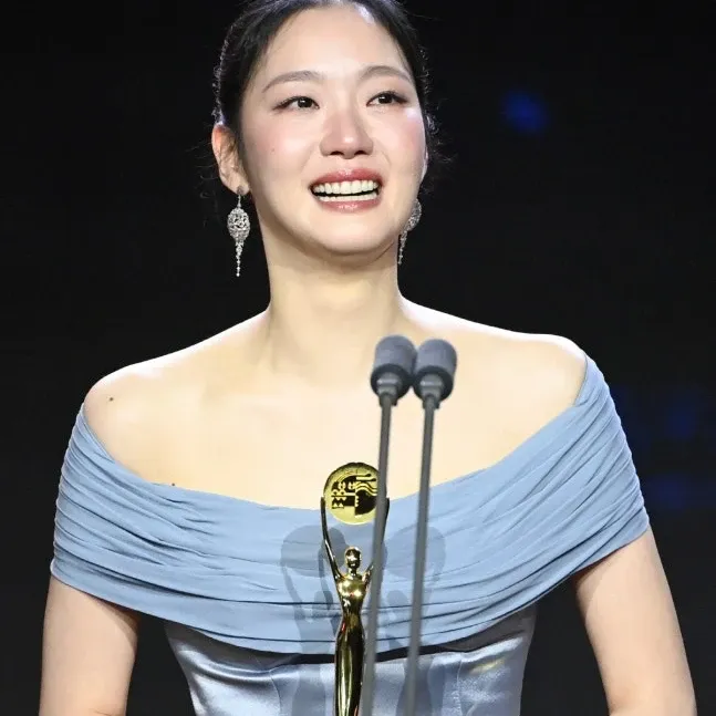 김고은 최근 활동샷