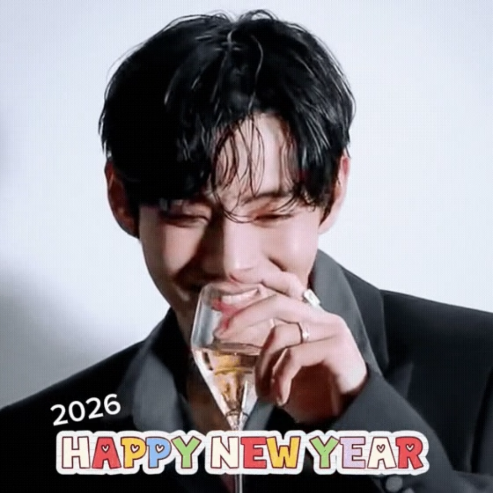 Latest photo of Kim Taehyung (V)