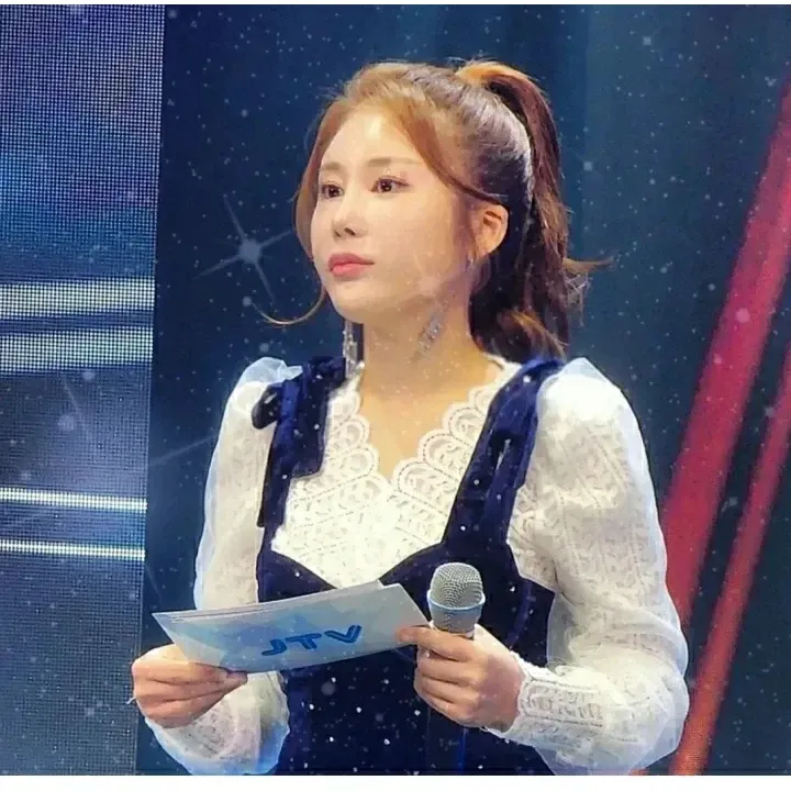 Foto terbaru dari Kim Soyou