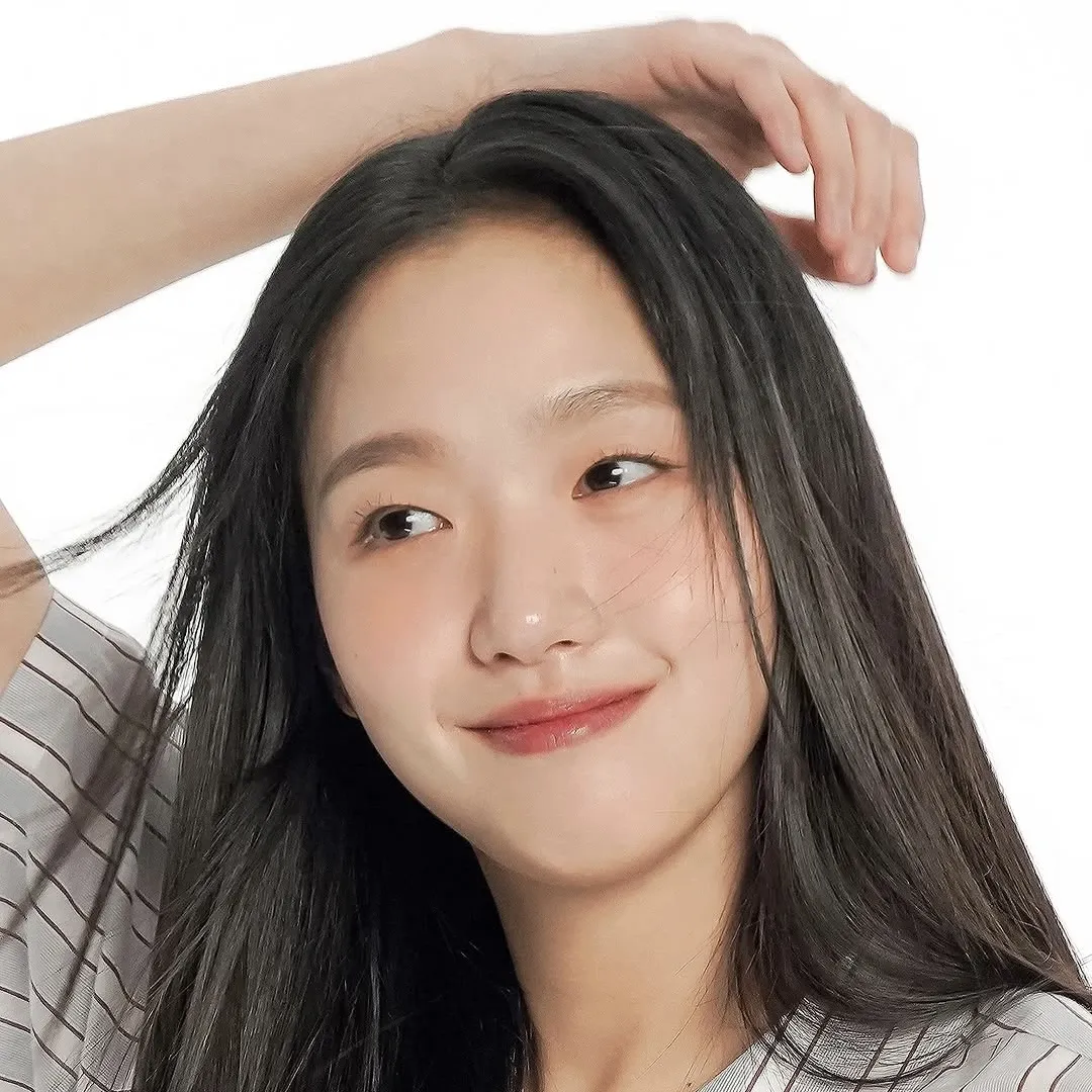 김고은 최근 활동샷