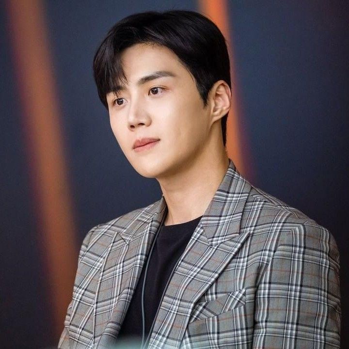 キム・ソンホの最近の活動ショット