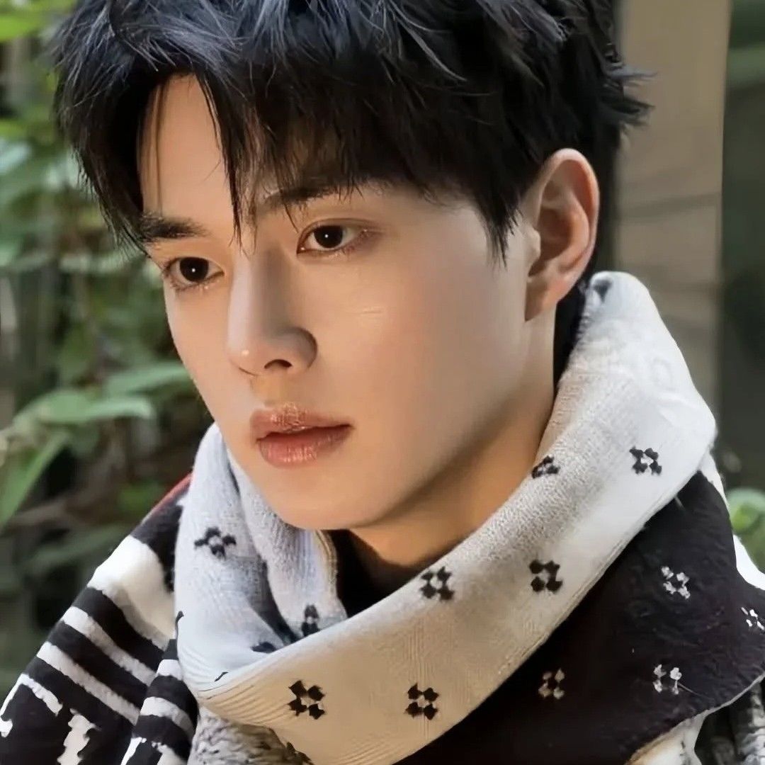 Behind-the-scenes cut of Song Kang