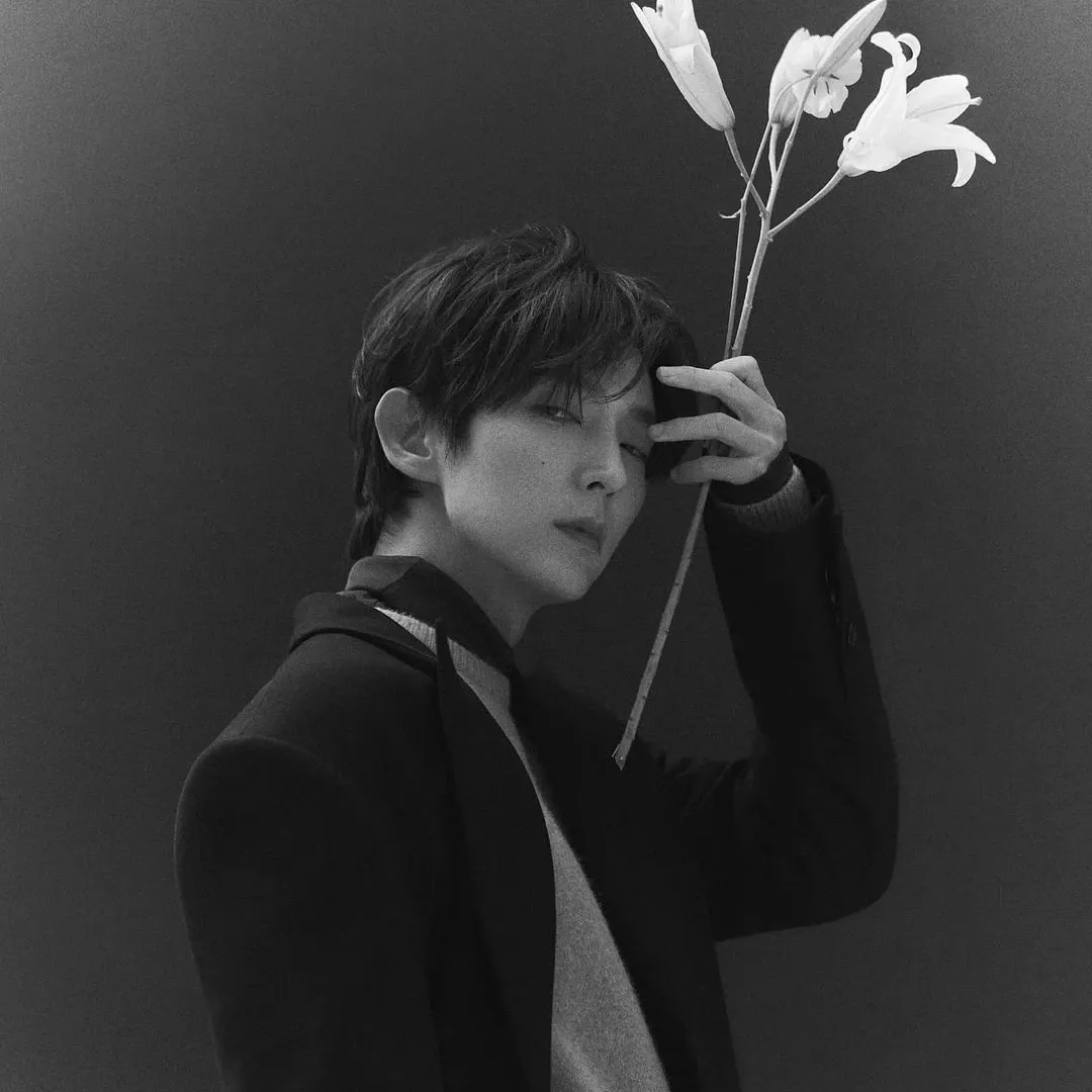 A moment captured by a fan of Lee Joongi