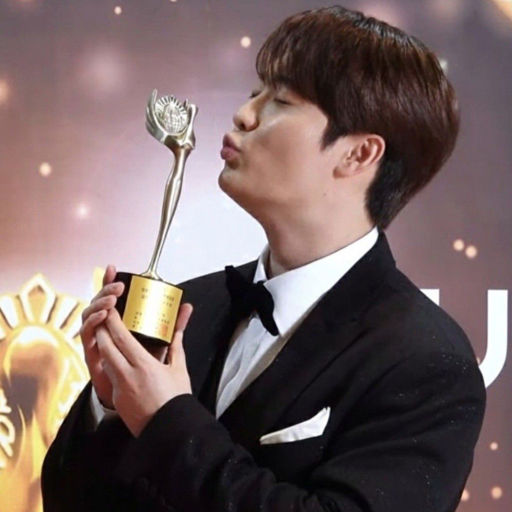 Latest photo of Son Binah