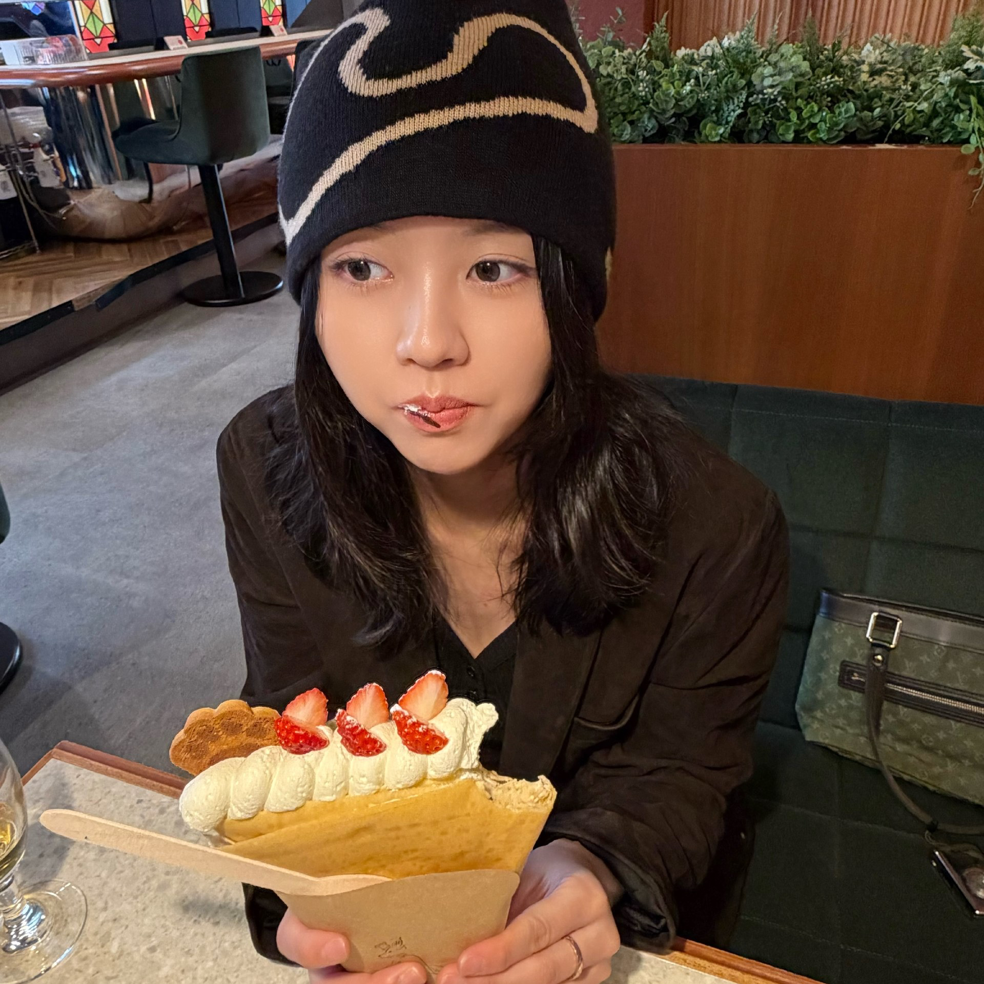 Foto kegiatan terbaru dari Kim Sohyun