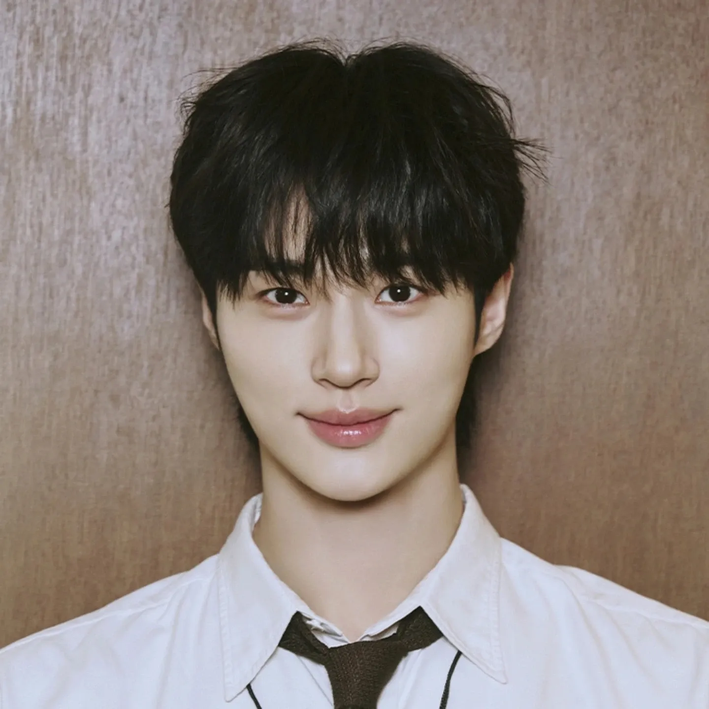 Behind-the-scenes cut of Byeon Wooseok