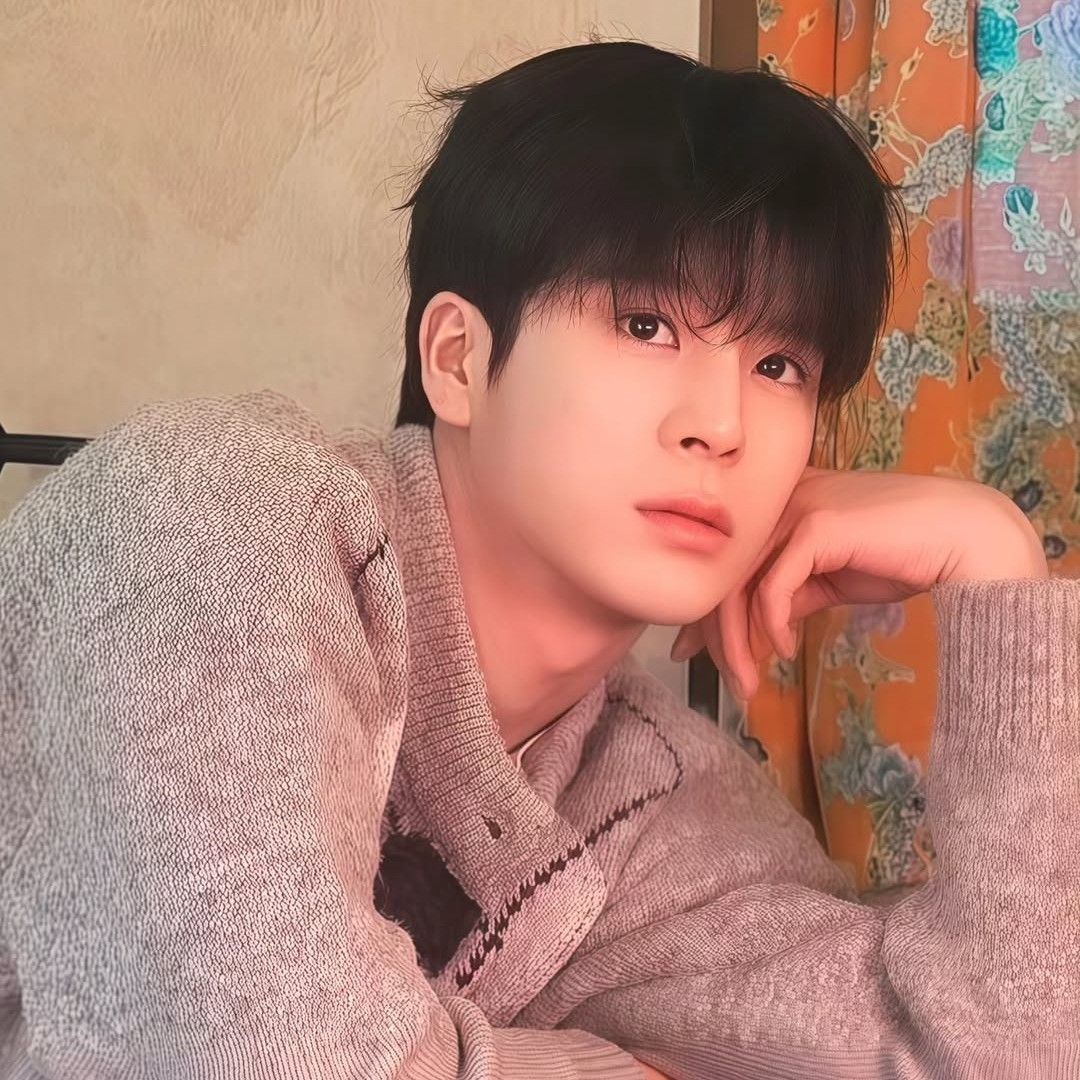 Latest photo of Jeong Dongwon