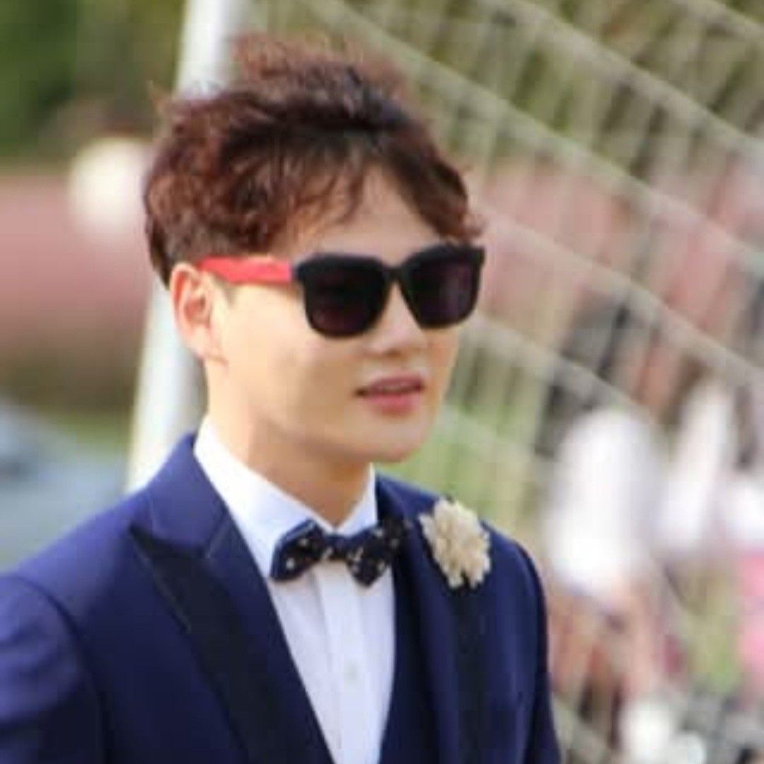 Behind-the-scenes cut of Park Seojin