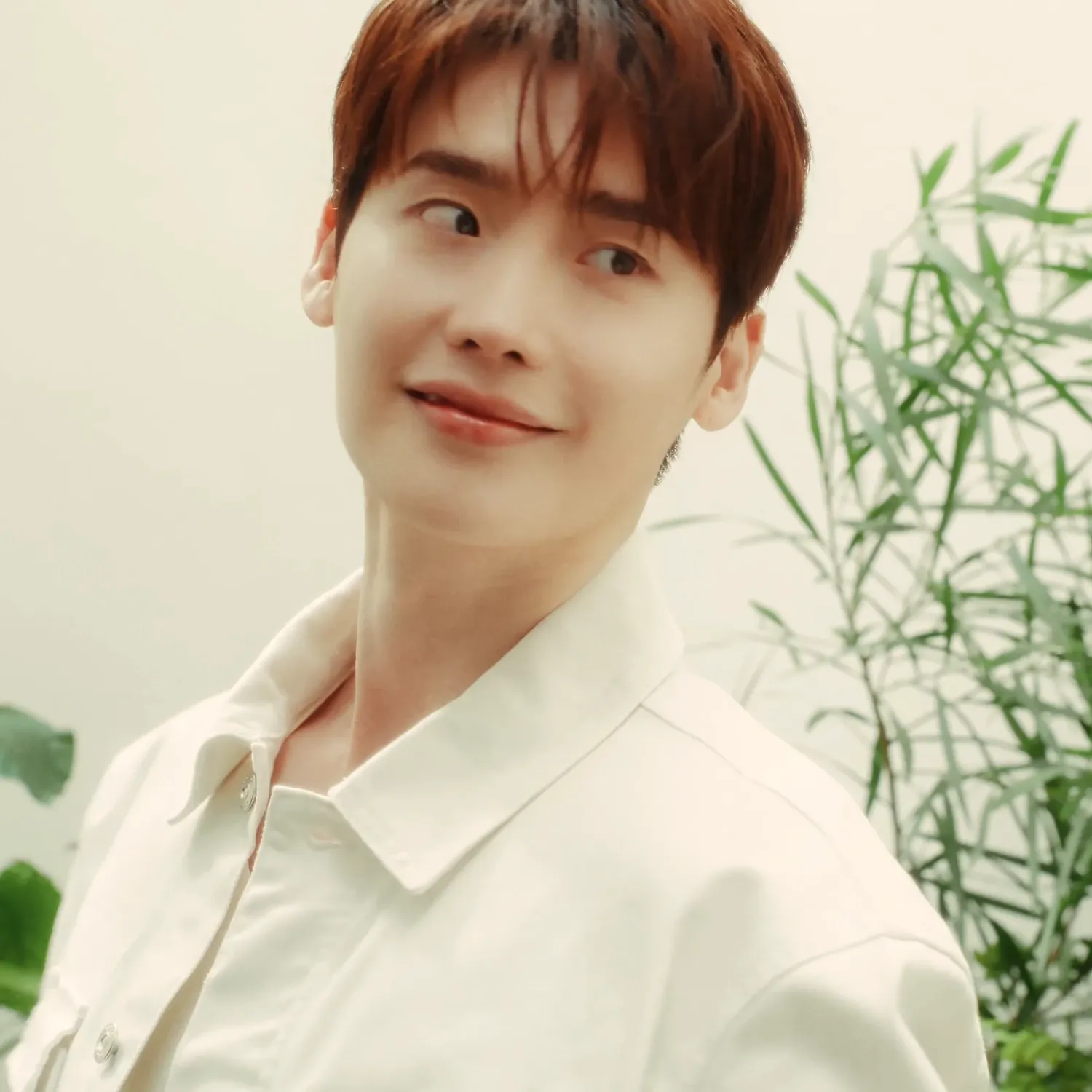 Latest photo of Lee Jongsuk