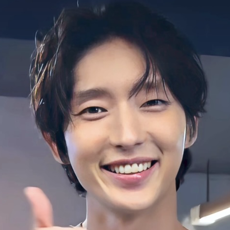 Latest photo of Lee Joongi