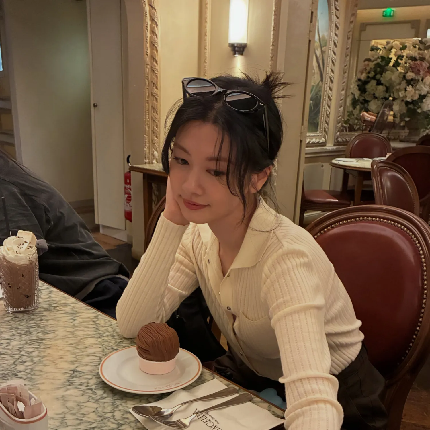 Behind-the-scenes cut of Jung Somin