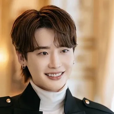 A moment captured by a fan of Lee Jongsuk