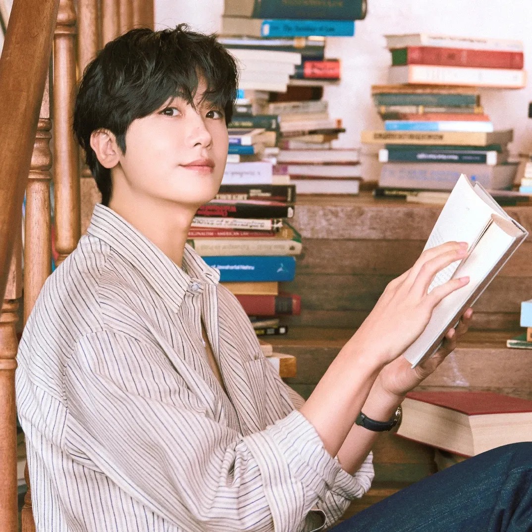 Latest photo of Park Hyungsik