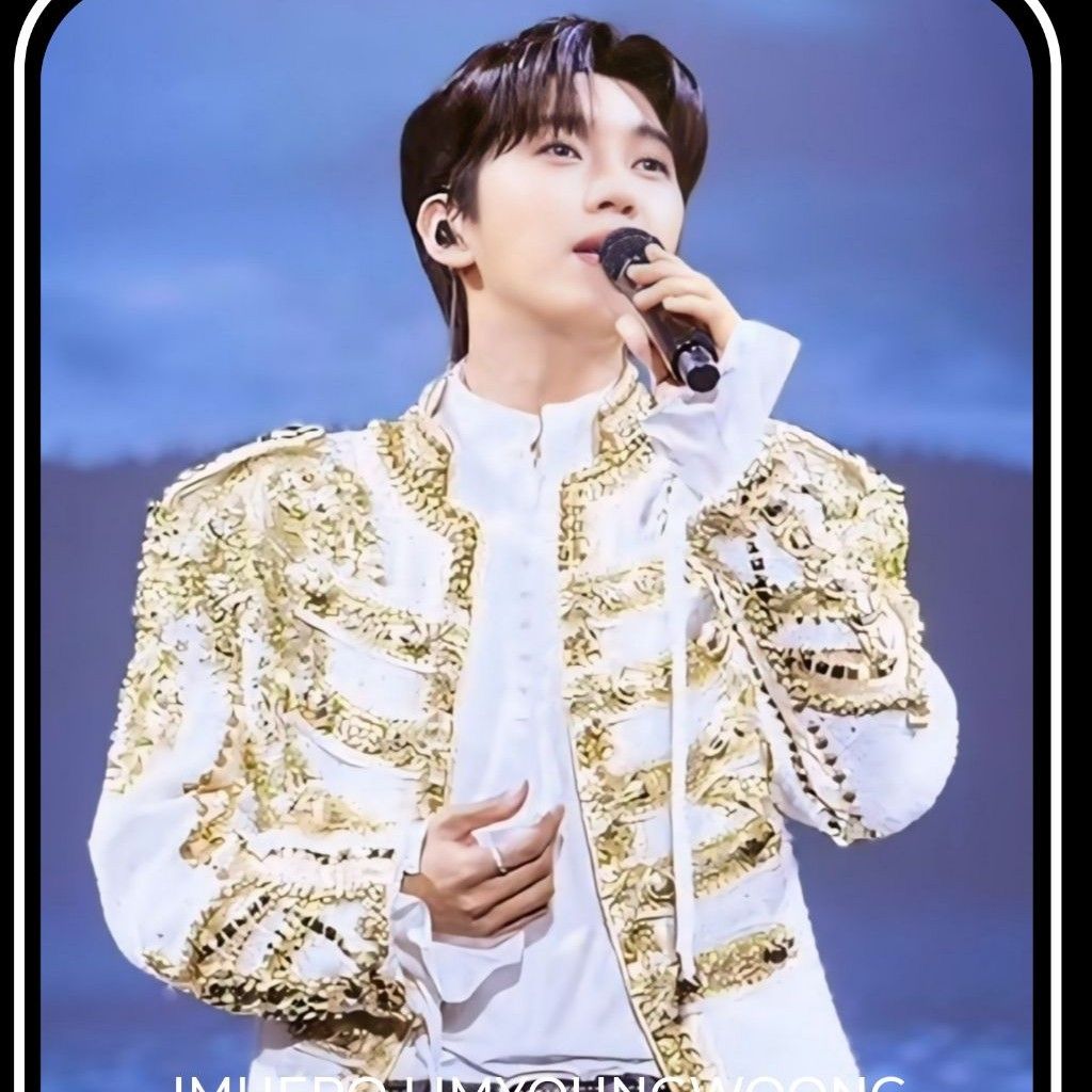 Behind-the-scenes cut of Lim Youngwoong