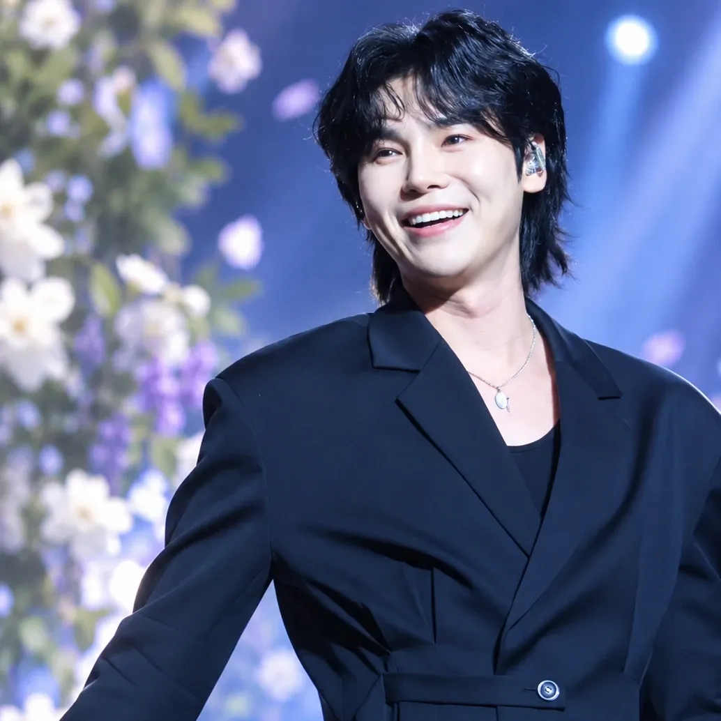 A moment captured by a fan of Kim Junsu (1991)