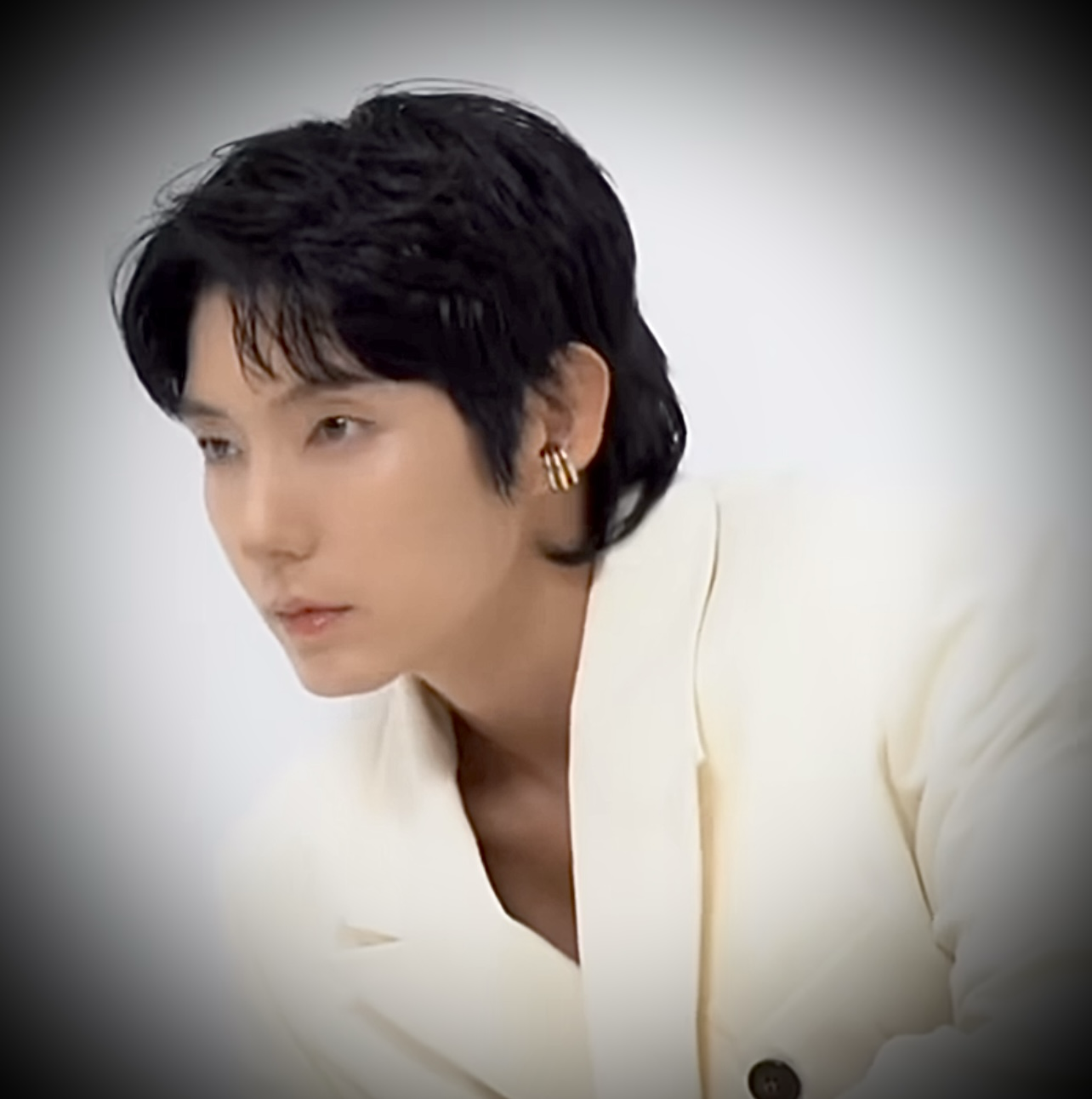 A moment captured by a fan of Lee Joongi