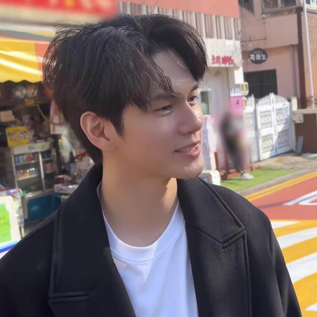 Momen yang diabadikan oleh penggemar Ong Seongwu