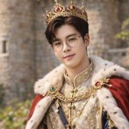 Momen yang diabadikan oleh penggemar Jeong Dongwon