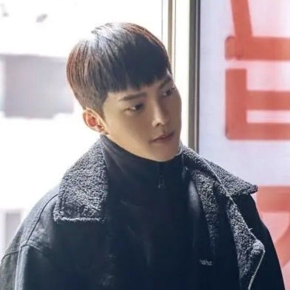 A moment captured by a fan of Jang Kiyong