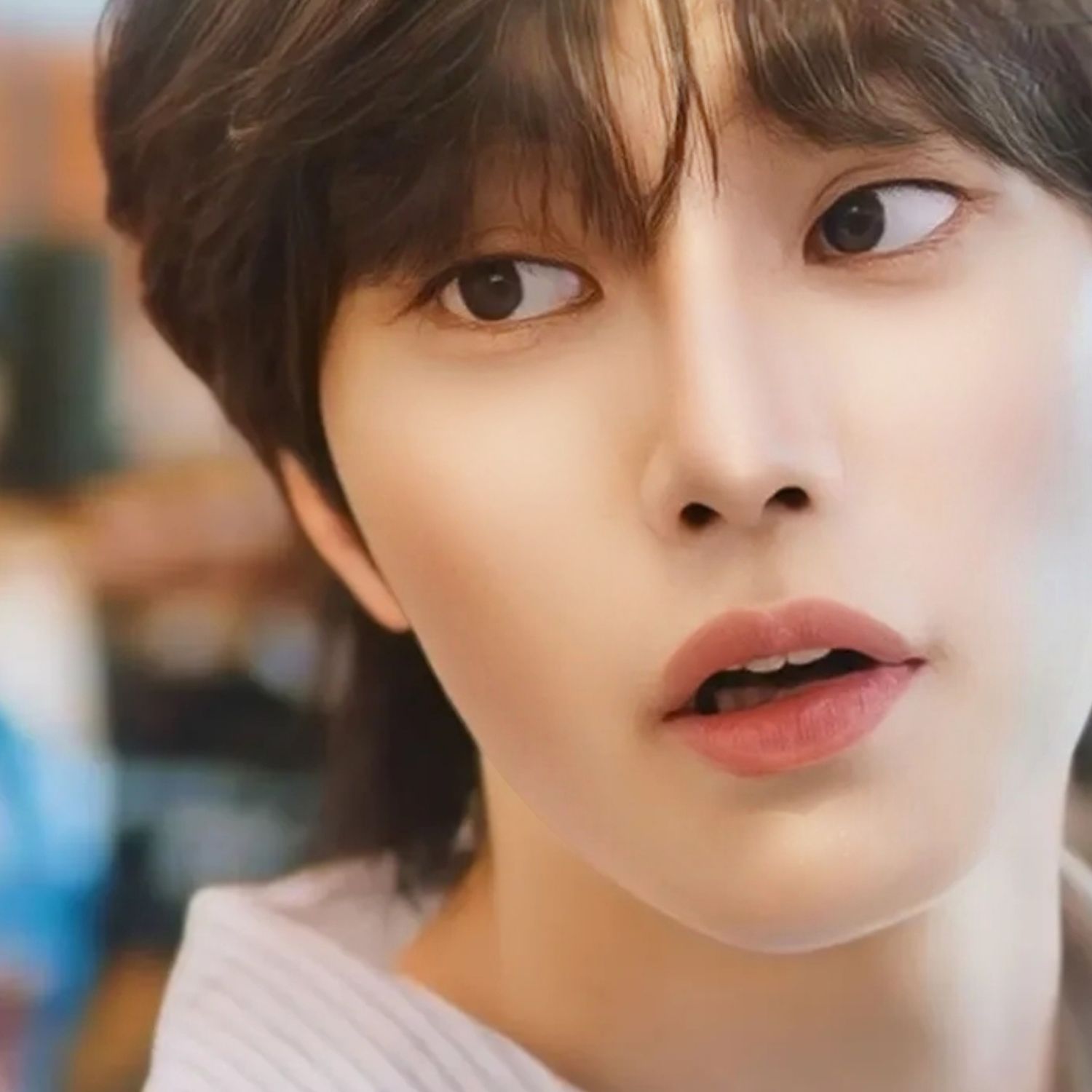 Behind-the-scenes cut of Kim Jaeyoung