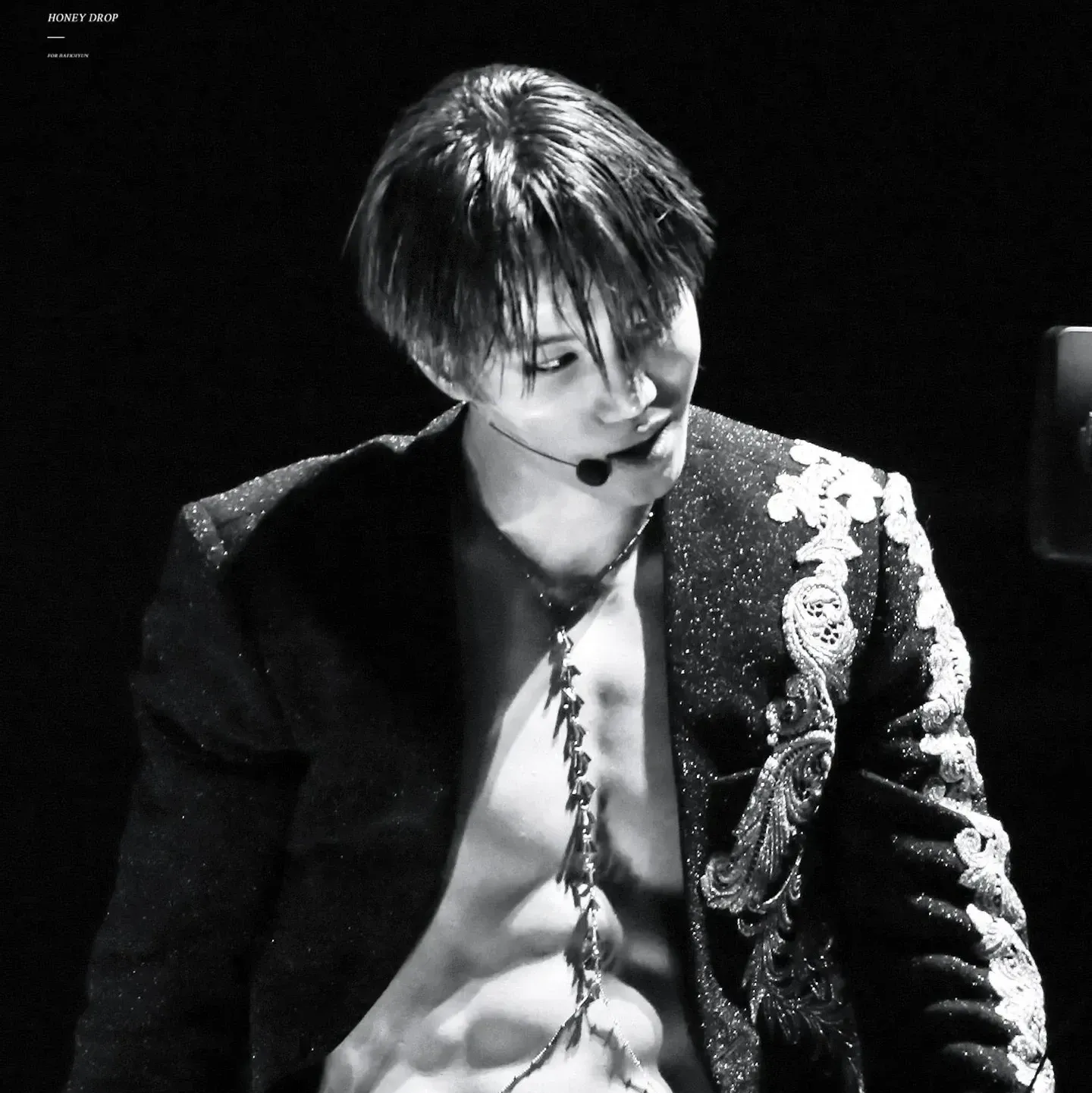A moment captured by a fan of KAI
