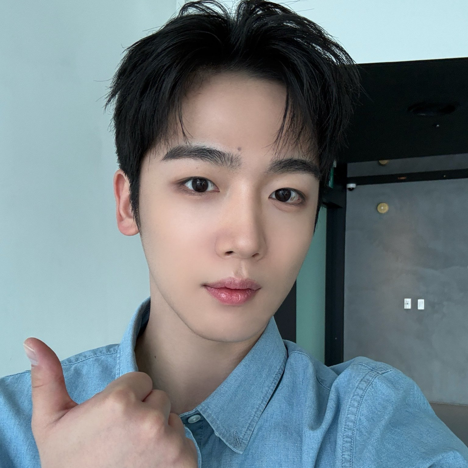 Behind-the-scenes cut of Kim Yohan