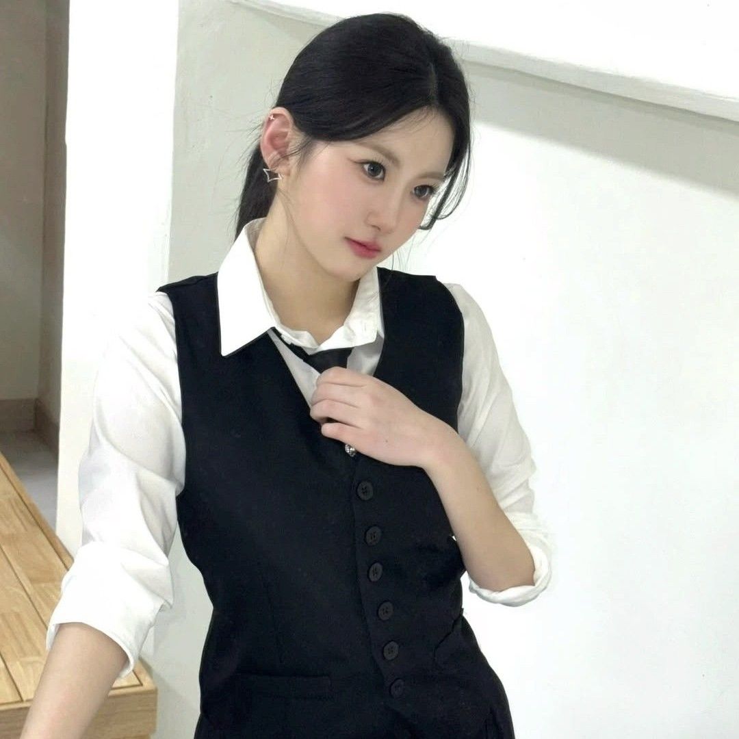 Recent activity shot of Oh Yujin