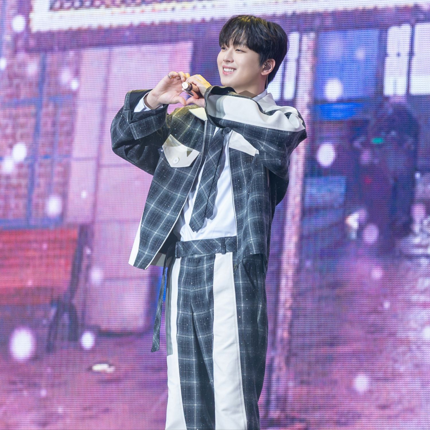 Foto kegiatan terbaru dari Lee Chanwon