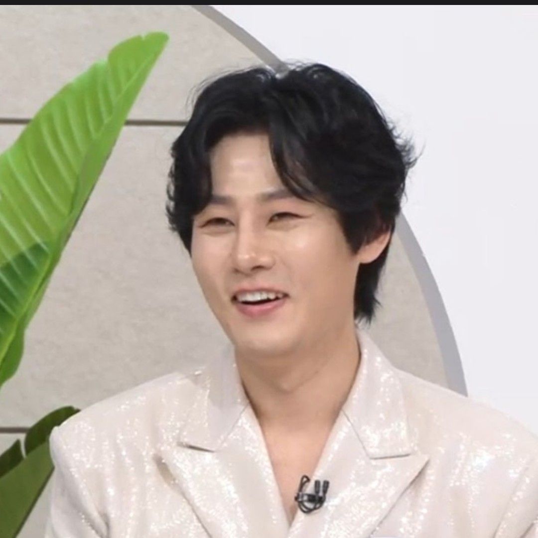 A moment captured by a fan of Kang Moonkyung