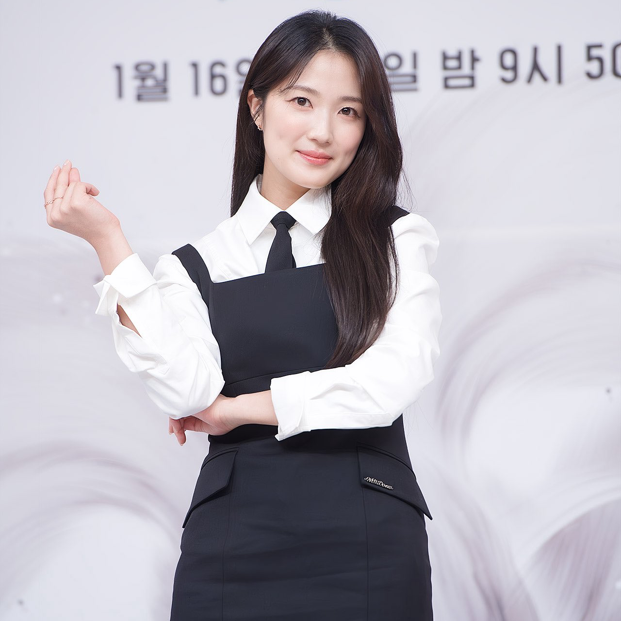 Recent activity shot of Kim Hyeyoon