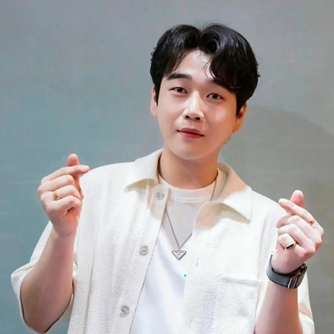 Recent activity shot of Hwang Youngwoong
