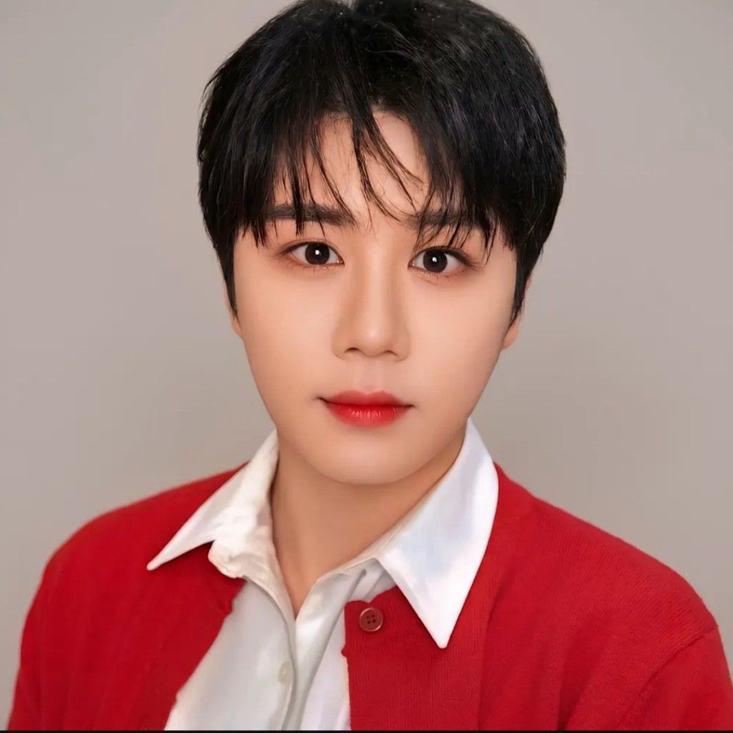 チン・ヘソンの最新写真