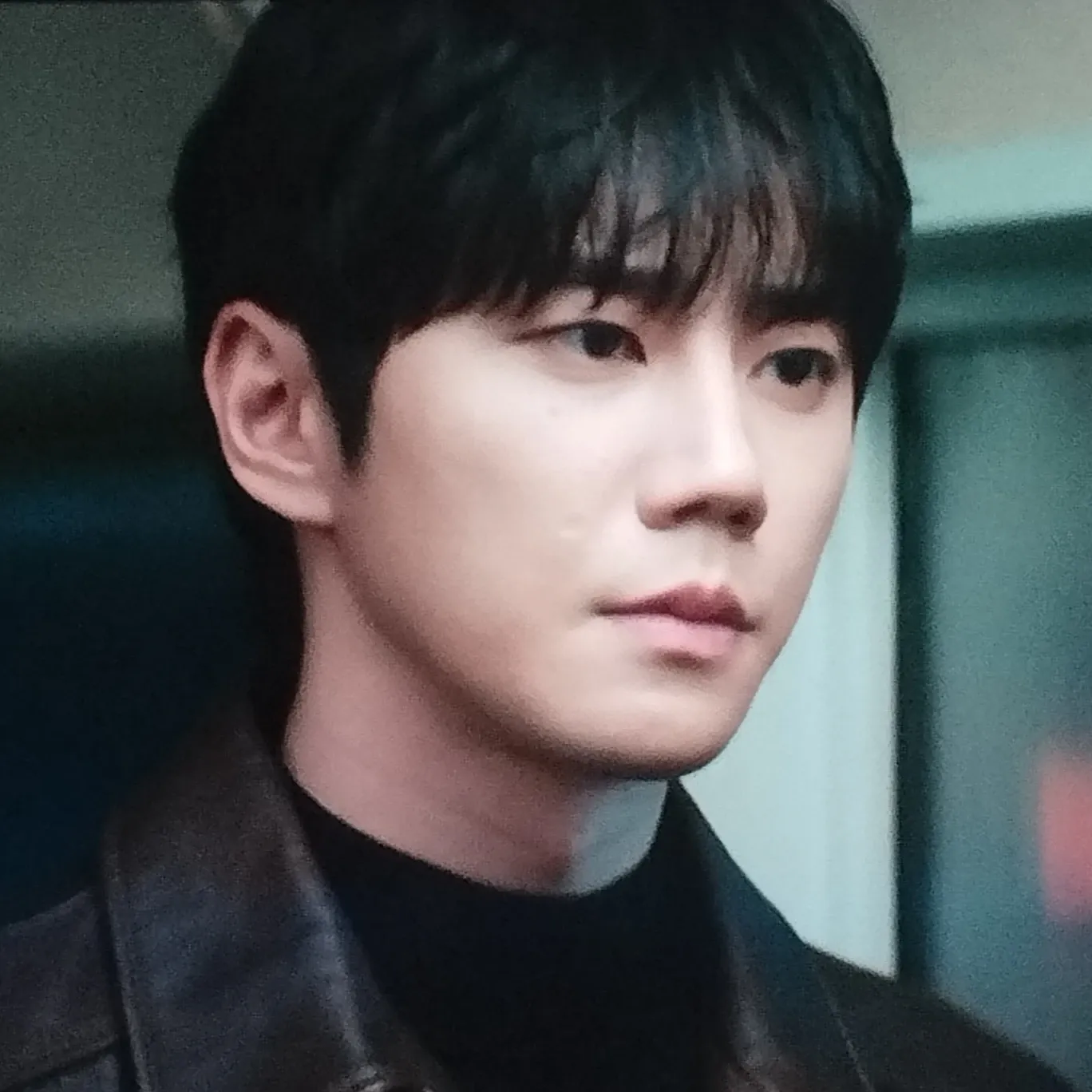 Behind-the-scenes cut of Lee Junyoung