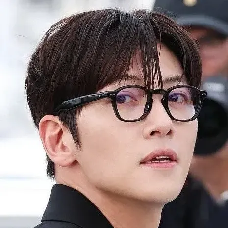 粉丝拍下的池昌旭瞬间