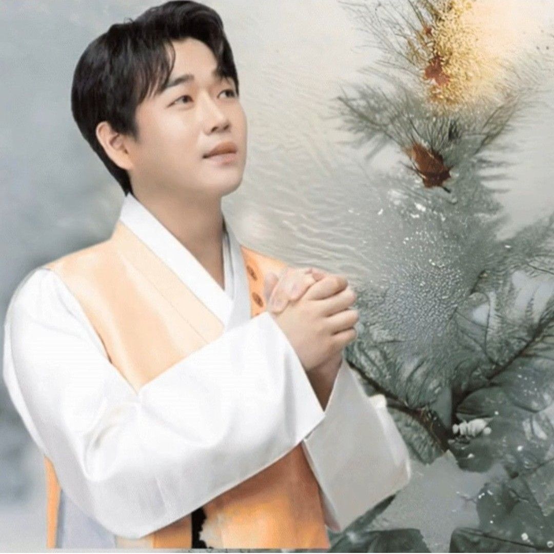 Behind-the-scenes cut of Hwang Youngwoong