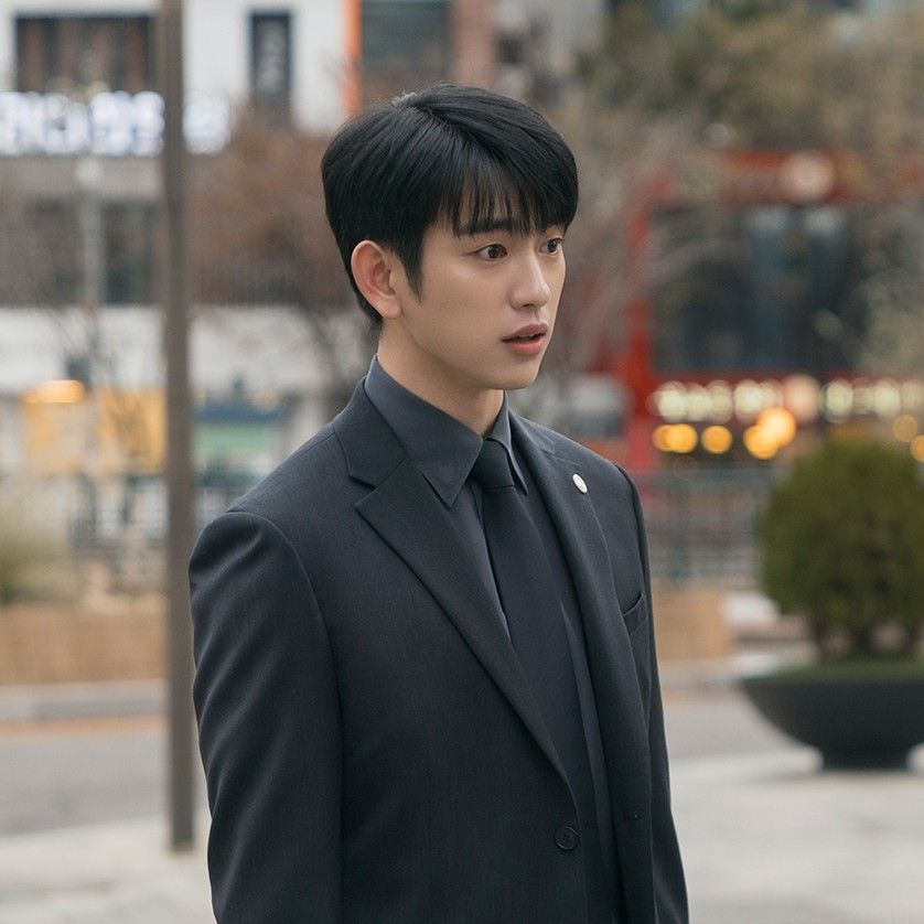 Foto terbaru dari Park Jinyoung