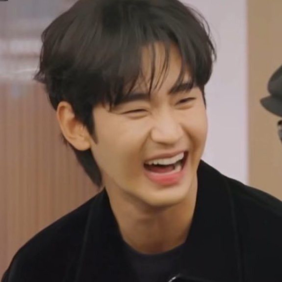 A moment captured by a fan of Kim Soohyun