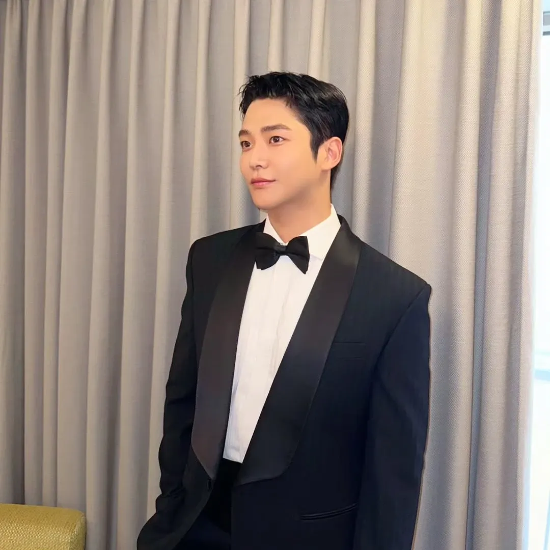 Cuplikan di balik layar dari Rowoon