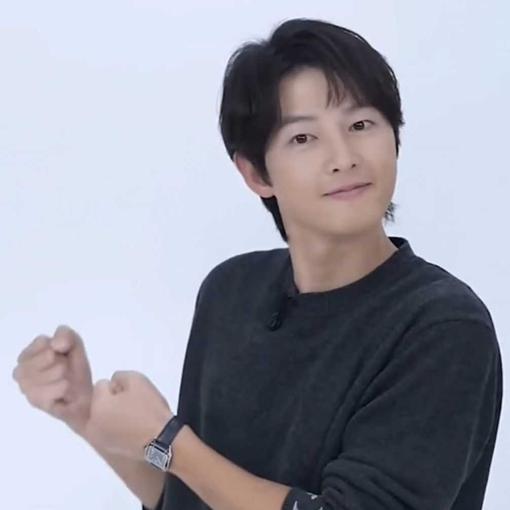 粉絲拍下的宋仲基瞬間