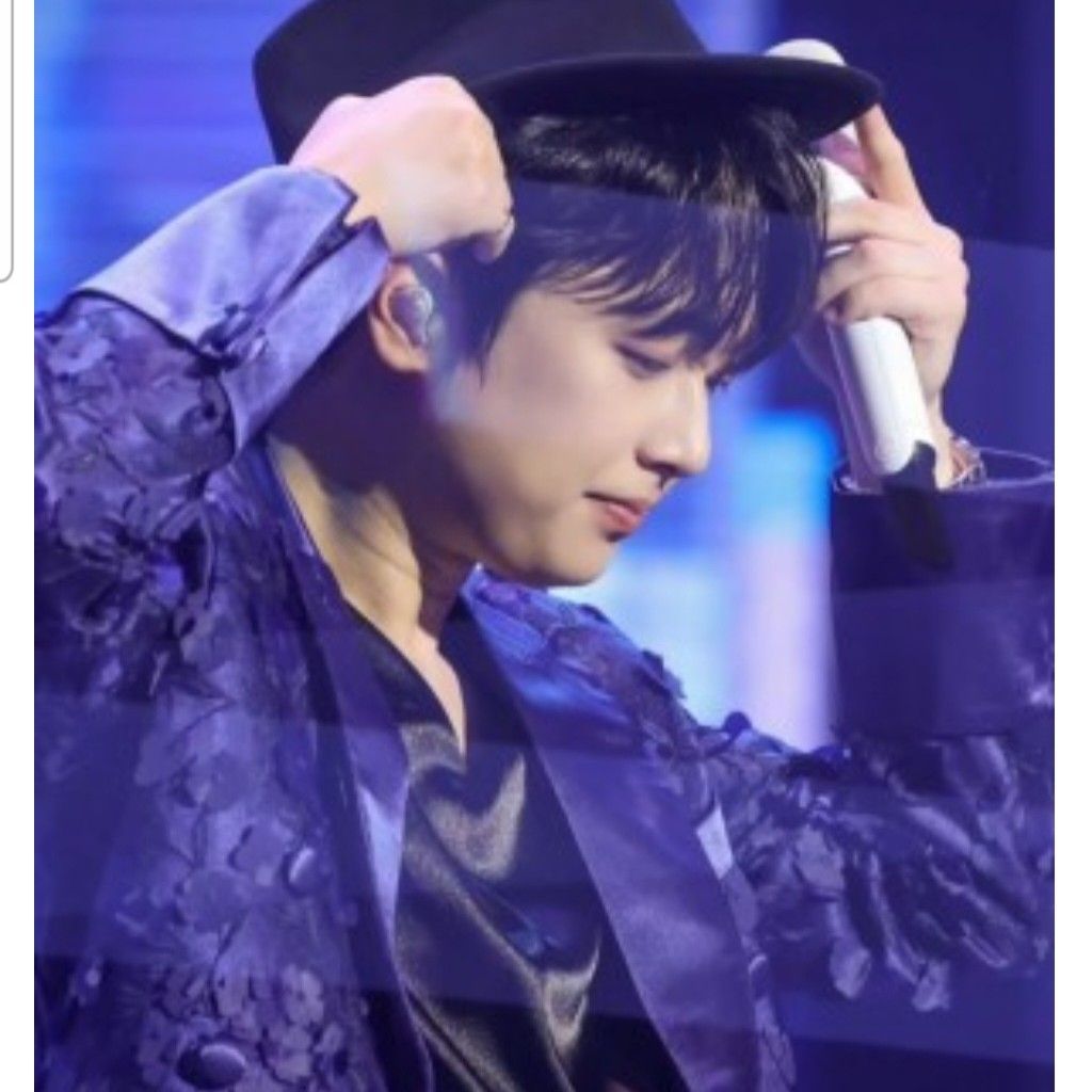 이찬원의 최신 사진