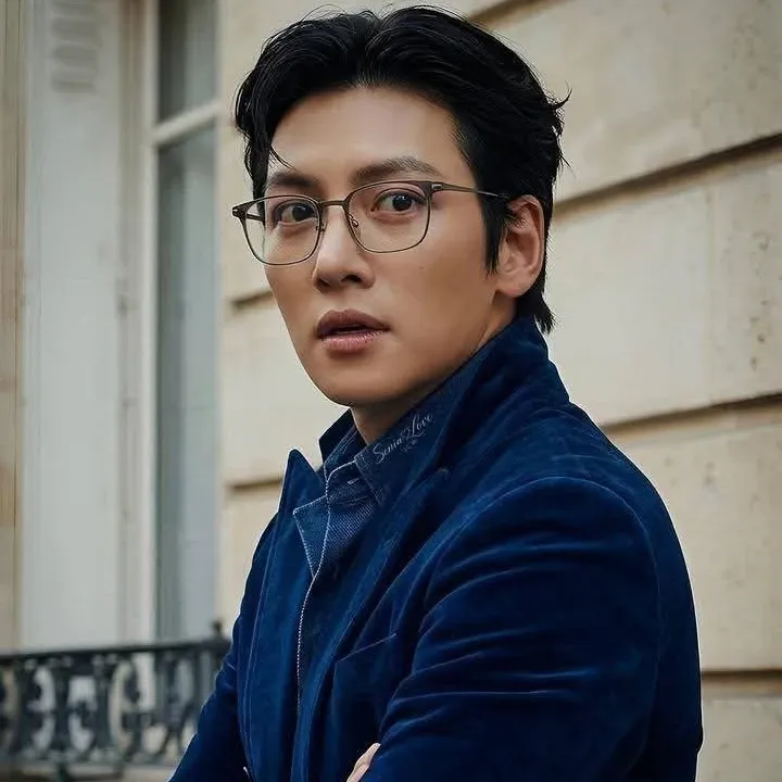 Latest photo of Ji Changwook