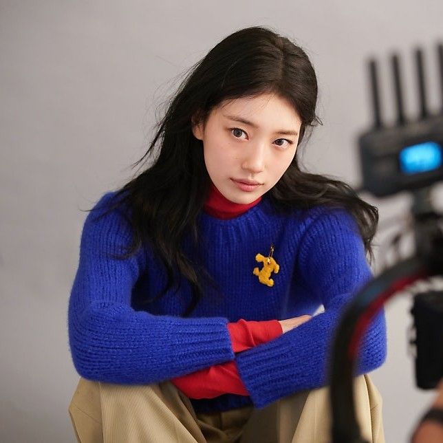 A moment captured by a fan of Bae Suzy